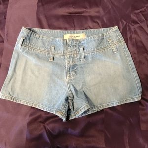 GAP lightweight denim shorts size 6